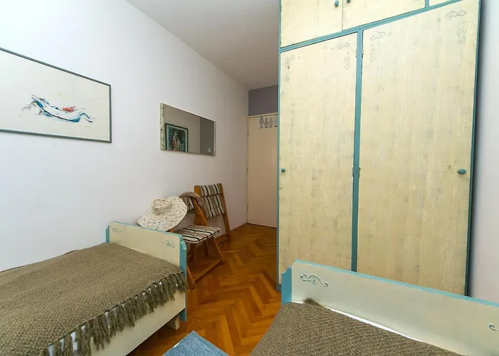 Aart * Podgora (Split-Dalmatia)